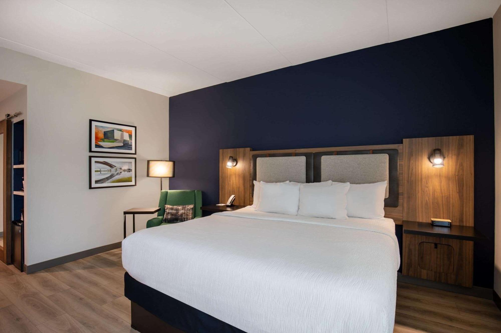 La Quinta Inn & Suites By Wyndham Chattanooga Downtown/South Exterior foto